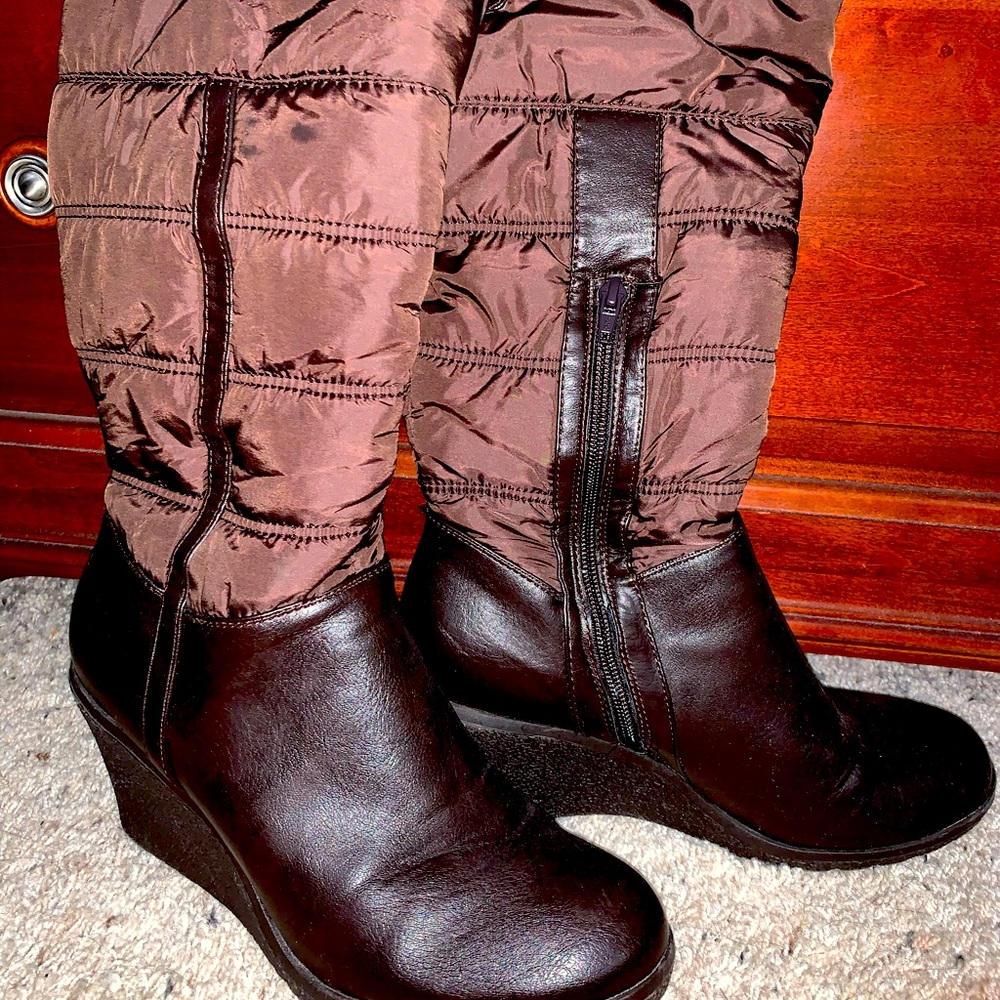 2 Nwot-Lined women’s boots.